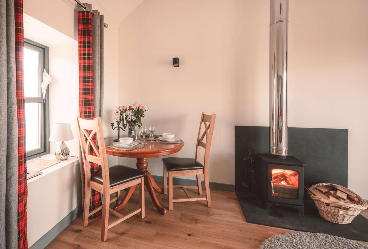 Monkstadt No 5 - Macqueen Cottage Портри Екстериор снимка